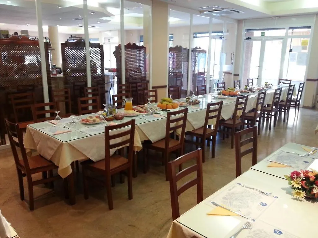 Hostal Restaurante Hermanos Zamora Palma del Río بيت ضيافة